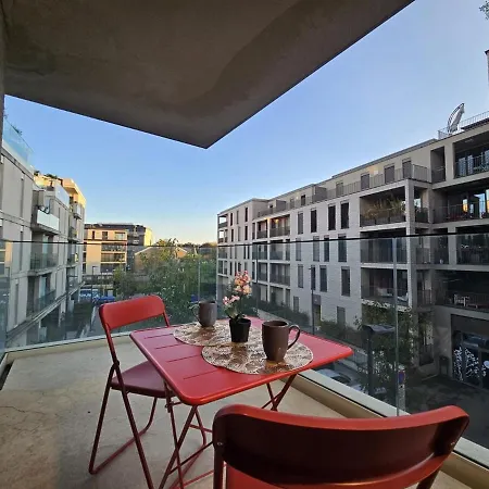 Daire Urban Light Opening Onto A Terrace Lüksemburg